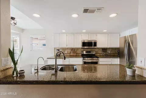 Kitchen - 3821 E Tanglewood Dr, Phoenix, AZ 85048 photo 3 of 4