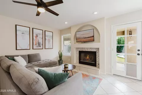 Living - 3821 E Tanglewood Dr, Phoenix, AZ 85048 photo 2 of 4