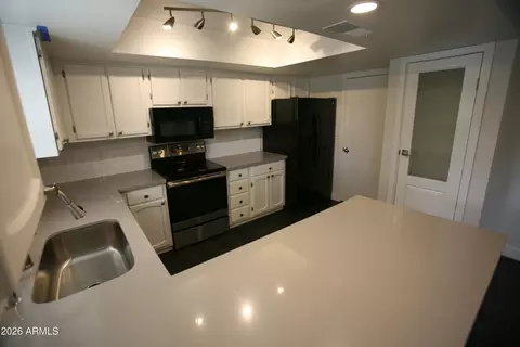 Kitchen - 2741 S S Brks, Mesa, AZ 85202 photo 3 of 5