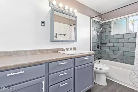 Bath - 35 S Doran --, Mesa, AZ 85204 photo 1 of 1