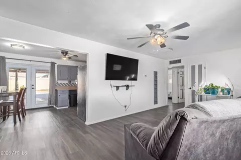 Living - 35 S Doran --, Mesa, AZ 85204 photo 2 of 2