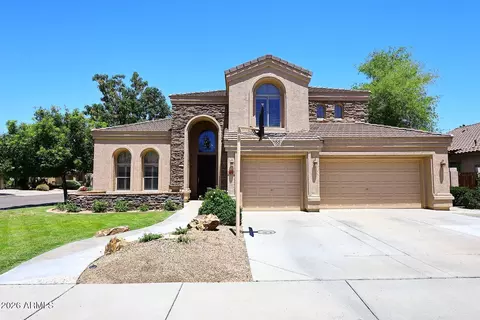 7272 W Crystal Rd, Glendale, AZ 85308