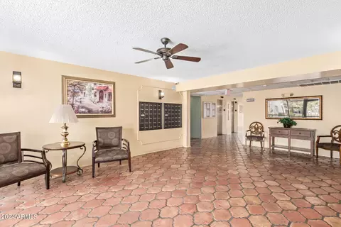 Entry Way - 3033 E Devonshire Ave #2036, Phoenix, AZ 85016 photo 3 of 5