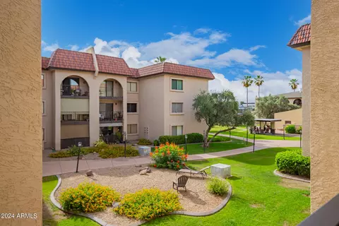Exterior - 3033 E Devonshire Ave #2036, Phoenix, AZ 85016 photo 3 of 4