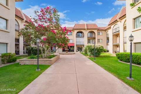 Exterior - 3033 E Devonshire Ave #2036, Phoenix, AZ 85016 photo 1 of 4