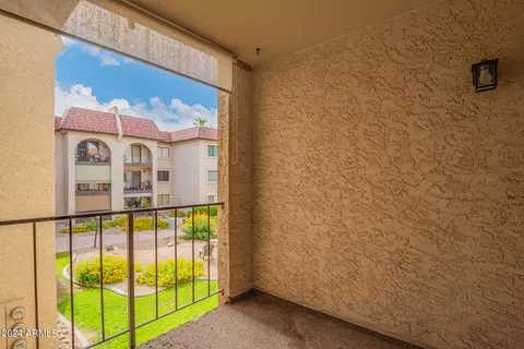Exterior - 3033 E Devonshire Ave #2036, Phoenix, AZ 85016 photo 2 of 4