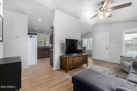 1702 E Michelle Dr, Phoenix, AZ 85022 photo 11