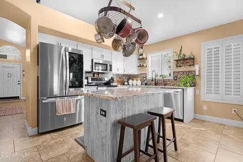 Kitchen - 1513 W Shellfish Dr, Gilbert, AZ 85233 photo 1 of 5
