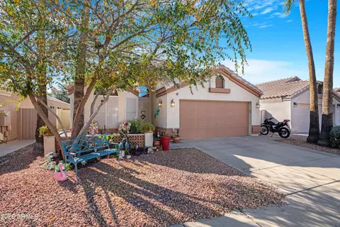 Exterior - 1513 W Shellfish Dr, Gilbert, AZ 85233 photo 2 of 6