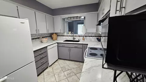 Kitchen - 5704 E Dodge St, Mesa, AZ 85205 photo 2 of 2