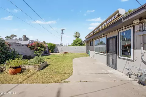 Exterior - 4232 N 10th St, Phoenix, AZ 85014 photo 4 of 5