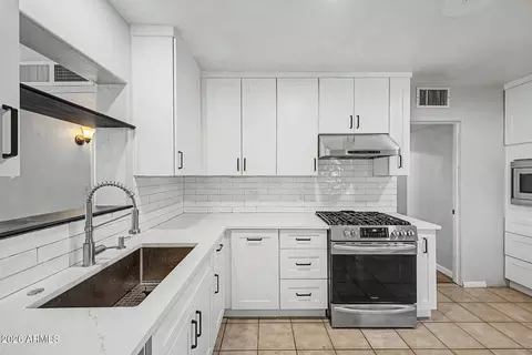 4232 N 10th St, Phoenix, AZ 85014