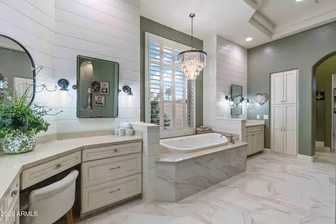 Bath - 3924 E Norcroft Cir, Mesa, AZ 85215 photo 2 of 10