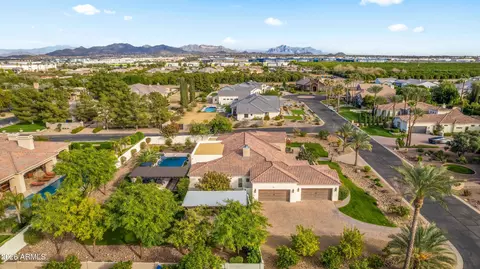 View/Area - 3924 E Norcroft Cir, Mesa, AZ 85215 photo 3 of 9