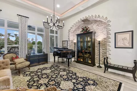 Living - 3924 E Norcroft Cir, Mesa, AZ 85215 photo 2 of 5