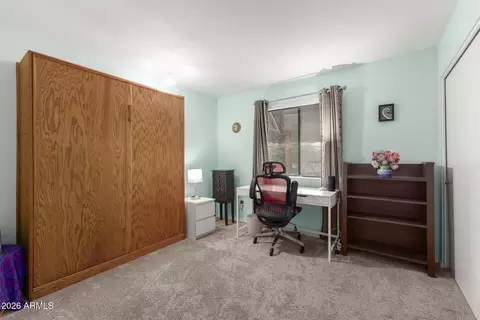 Bedroom - 2707 E Shaw Butte Dr, Phoenix, AZ 85028 photo 4 of 4