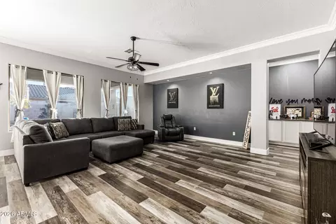 Living - 3283 E Red Oak Ln, Gilbert, AZ 85297 photo 1 of 2