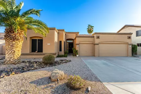 Exterior - 3283 E Red Oak Ln, Gilbert, AZ 85297 photo 3 of 10