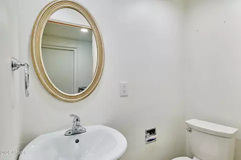 Bath - 327 E Medlock Dr, Phoenix, AZ 85012 photo 1 of 5