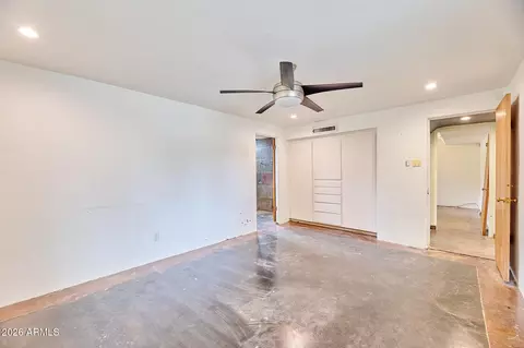 Bedroom - 327 E Medlock Dr, Phoenix, AZ 85012 photo 2 of 6