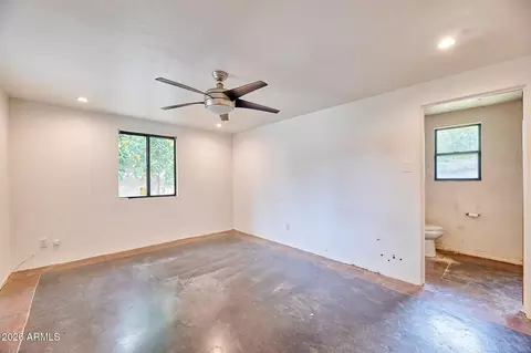 Bedroom - 327 E Medlock Dr, Phoenix, AZ 85012 photo 1 of 6