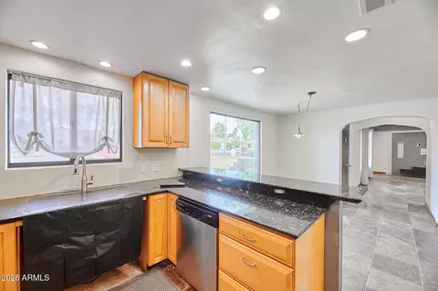 Kitchen - 327 E Medlock Dr, Phoenix, AZ 85012 photo 4 of 4