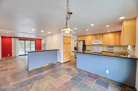 Kitchen - 327 E Medlock Dr, Phoenix, AZ 85012 photo 1 of 4