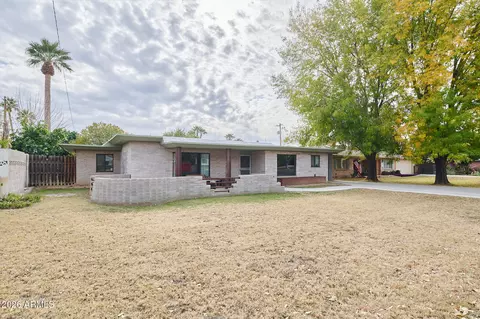 Exterior - 327 E Medlock Dr, Phoenix, AZ 85012 photo 5 of 5