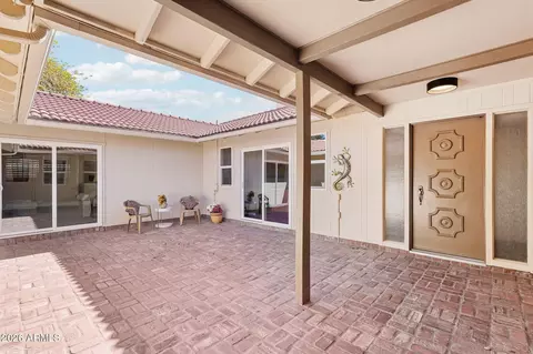 10115 W Cheryl Dr, Sun City, AZ 85351
