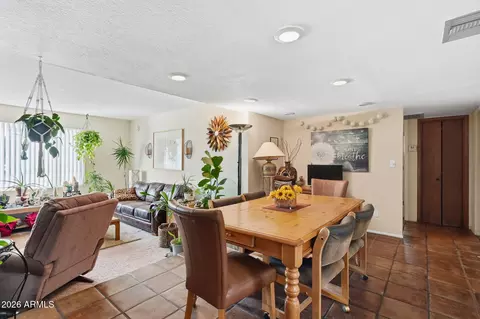 Dining - 3462 E Hearn Rd, Phoenix, AZ 85032 photo 3 of 4