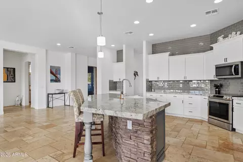 Kitchen - 1617 W Maddock Rd, Phoenix, AZ 85086 photo 4 of 4