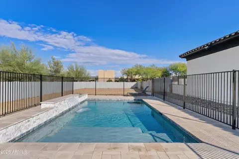 Exterior - 1617 W Maddock Rd, Phoenix, AZ 85086 photo 7 of 8