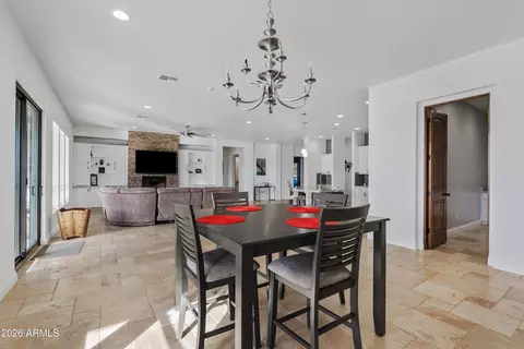 Dining - 1617 W Maddock Rd, Phoenix, AZ 85086 photo 3 of 3
