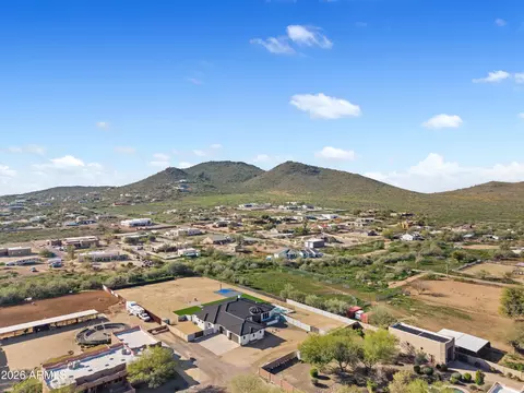 View/Area - 1617 W Maddock Rd, Phoenix, AZ 85086 photo 5 of 5