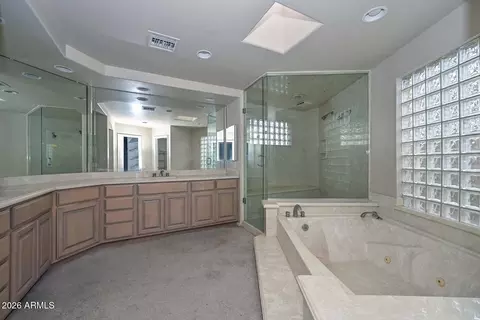 Bath - 14 E Piute Ave, Phoenix, AZ 85024 photo 8 of 10