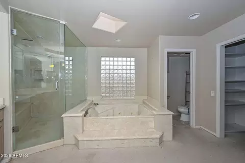 Bath - 14 E Piute Ave, Phoenix, AZ 85024 photo 10 of 10