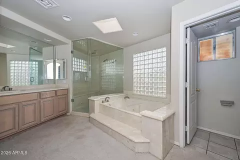 Bath - 14 E Piute Ave, Phoenix, AZ 85024 photo 7 of 10