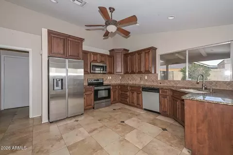Kitchen - 14 E Piute Ave, Phoenix, AZ 85024 photo 2 of 5