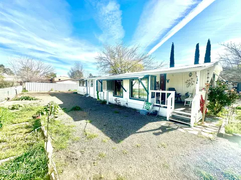 17412 E Trail Ends Rd, Mayer, AZ 86333