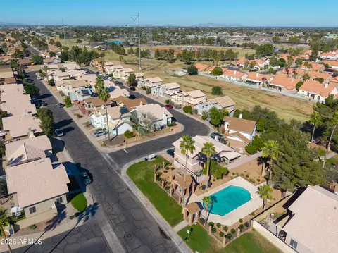 View/Area - 1214 E Hearne Way, Gilbert, AZ 85234 photo 4 of 7