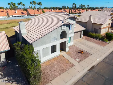 View/Area - 1214 E Hearne Way, Gilbert, AZ 85234 photo 1 of 7