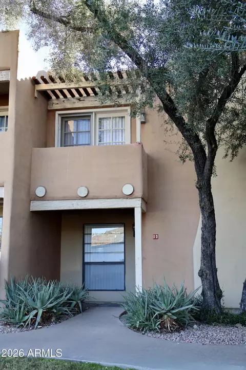 1425 E Desert Cove Ave #13, Phoenix, AZ 85020