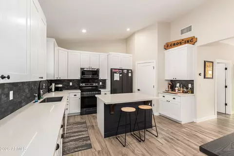 Kitchen - 990 N Muleshoe Rd, Apache Junction, AZ 85119 photo 1 of 1