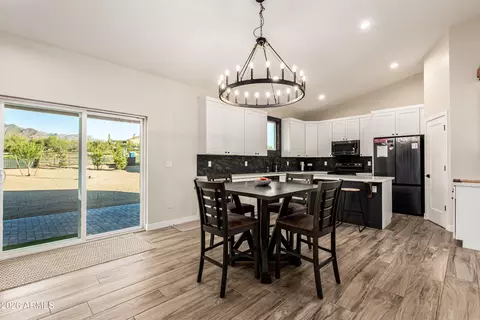 Dining - 990 N Muleshoe Rd, Apache Junction, AZ 85119 photo 1 of 1