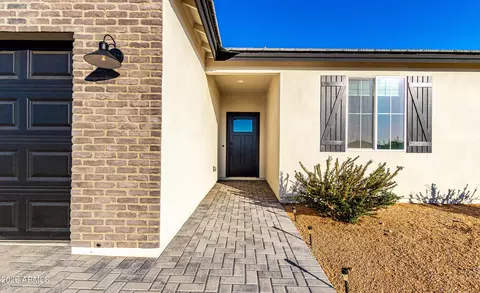 Entry Way - 990 N Muleshoe Rd, Apache Junction, AZ 85119 photo 1 of 2