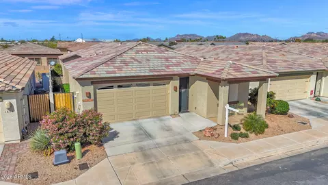 Exterior - 1792 S Hayley Rd, Apache Junction, AZ 85119 photo 2 of 10