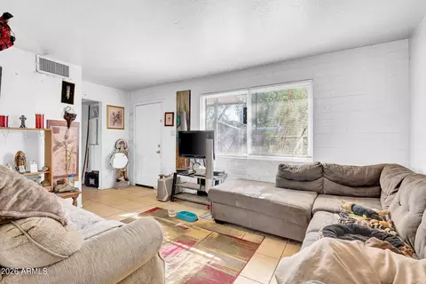 Living - 1410 W Cheryl Dr, Phoenix, AZ 85021 photo 1 of 4