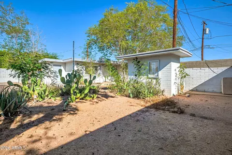 Exterior - 1410 W Cheryl Dr, Phoenix, AZ 85021 photo 5 of 8