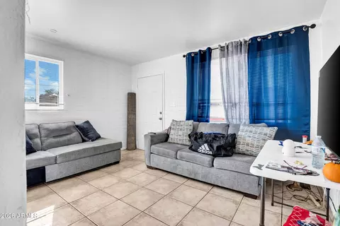 Living - 1410 W Cheryl Dr, Phoenix, AZ 85021 photo 3 of 4