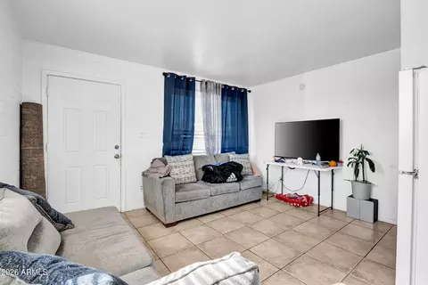 Living - 1410 W Cheryl Dr, Phoenix, AZ 85021 photo 4 of 4